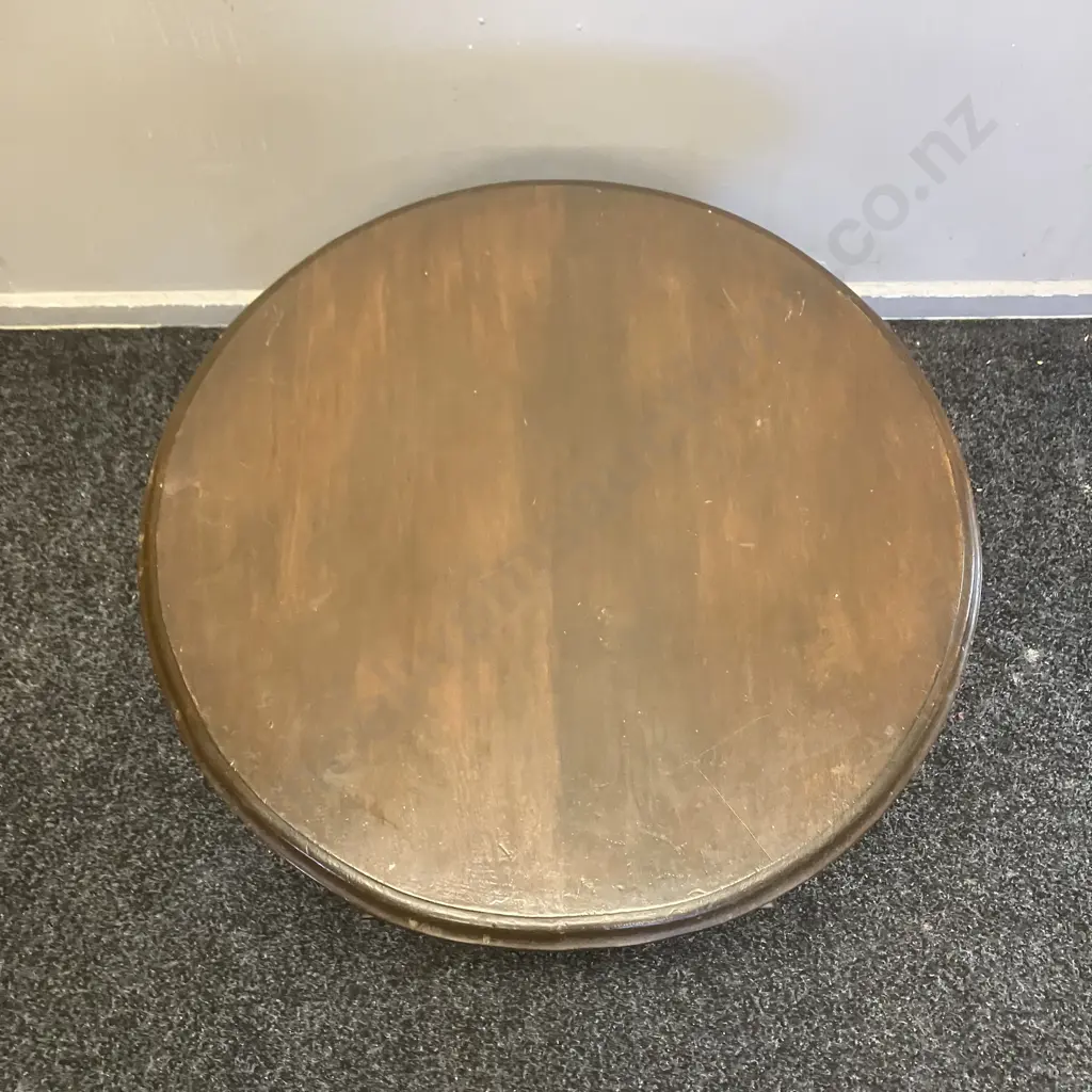 Antique Wooden Round Topped Side Table With Curved Legs & Lower Shelf. 47 x 57cm Image 1++