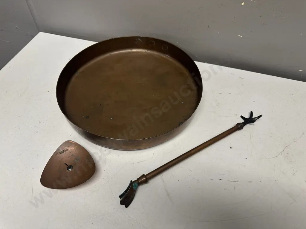 Round Antique Copper Serving Or Decorative Tray With Candle Holder & Decorative Item Image 1++