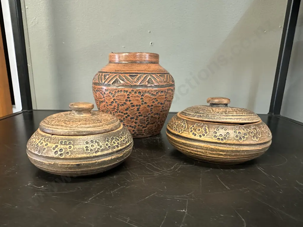 Pair of Lidded Containers & Vase Image 1++