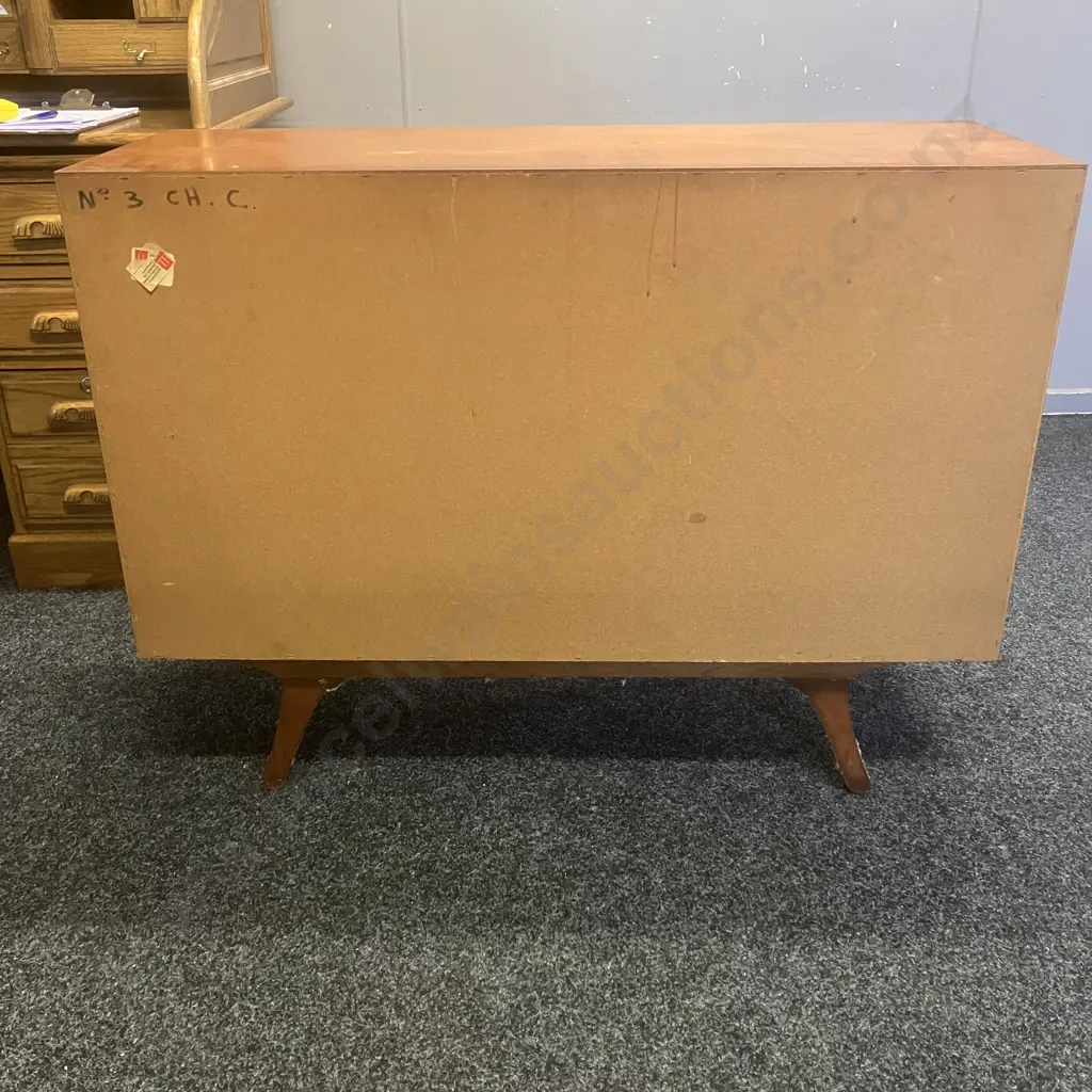 Mid-Century Mahogany Display Cabinet, Mirrored Interior, Glass Shelf & Sliding Glass Doors. H79 W105 D39cm (As Found) Image 1++