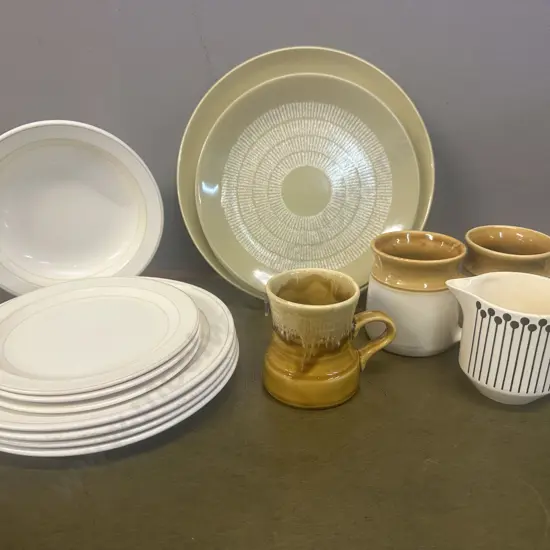 Selection Of Crown Lynn Items Including Egmont Etc