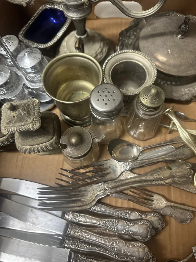 Assorted Silverware Image 1++