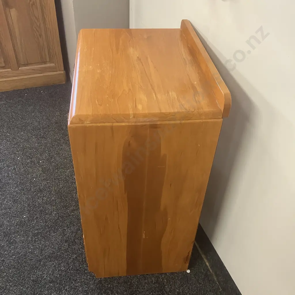 Solid Wood 4 Drawer Chest. H87 W61 D43cm Image 1++