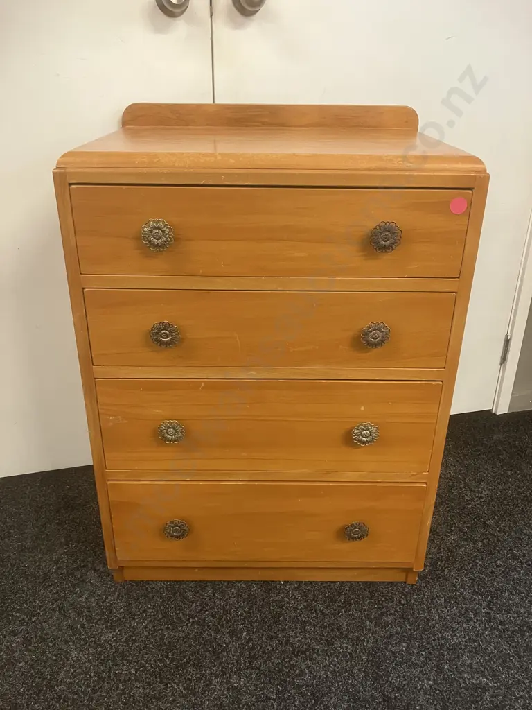 Solid Wood 4 Drawer Chest. H87 W61 D43cm Image 1++