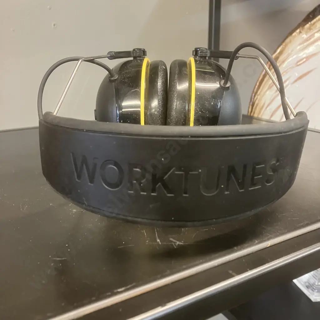 3M WorkTunes Connect Wireless Hearing Protectors Image 1++