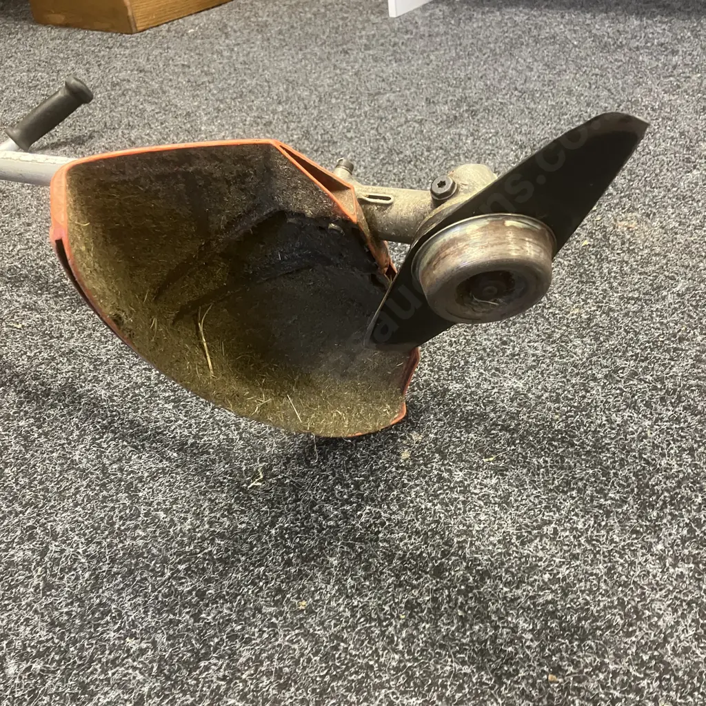 Stihl FS250 Petrol Brushcutter (Missing Parts) Image 1++