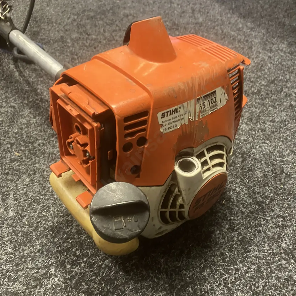 Stihl FS250 Petrol Brushcutter (Missing Parts) Image 1++