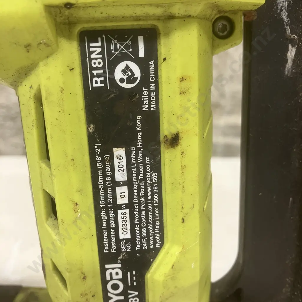 Ryobi One+ 18V 18 Gauge Brad Nailer Tool Only R18NL Image 1++