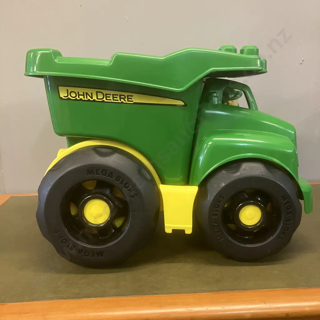 John Deere Mega Bloks Large Dump Truck. H31 W43 D30cm Image 1++