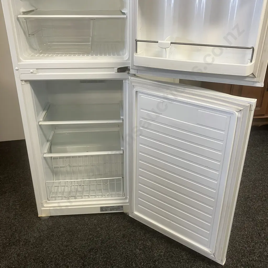 Fisher & Paykel 246 Litre Fridge-Freezer Model E240B, #AIF31453 Image 1++