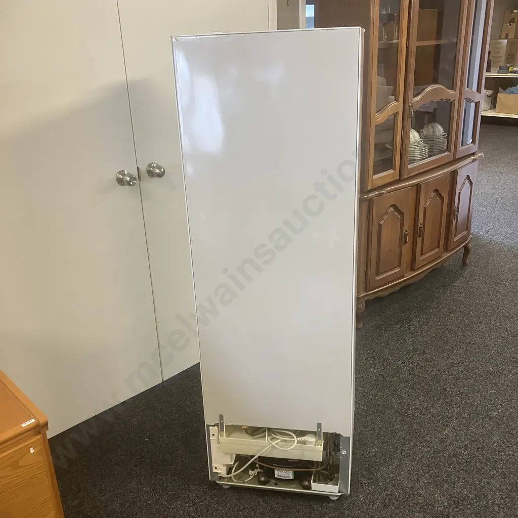 Fisher & Paykel 246 Litre Fridge-Freezer Model E240B, #AIF31453 Image 1++
