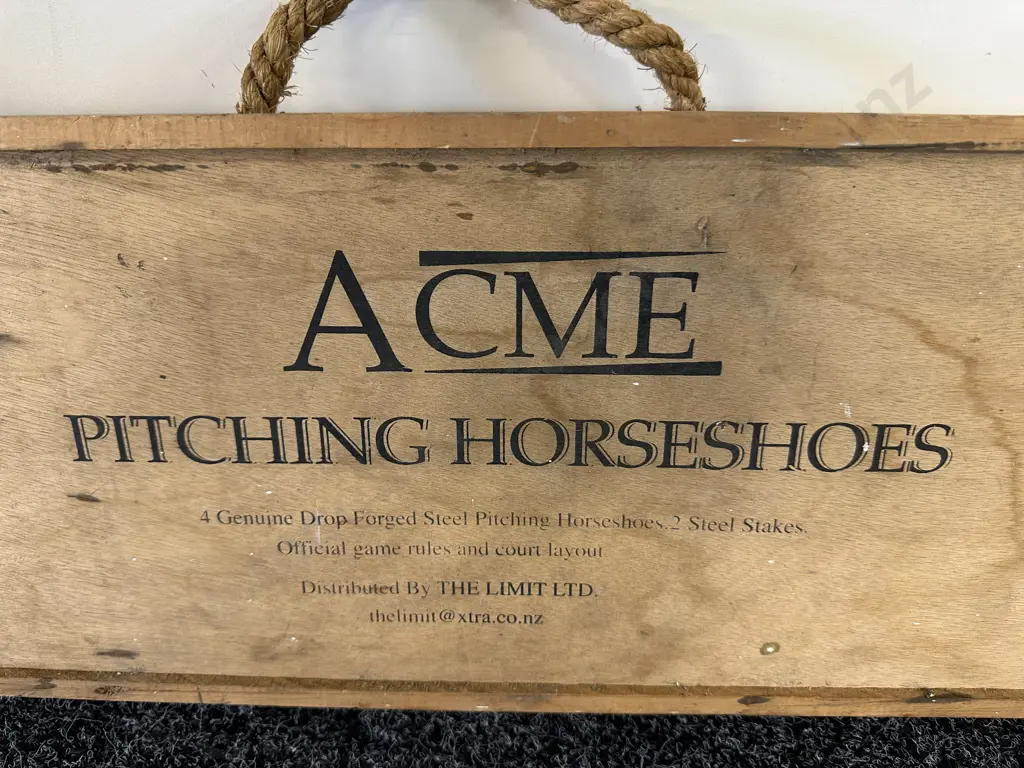 Vintage ACME Pitching Horse Shoes Game  Image 1++