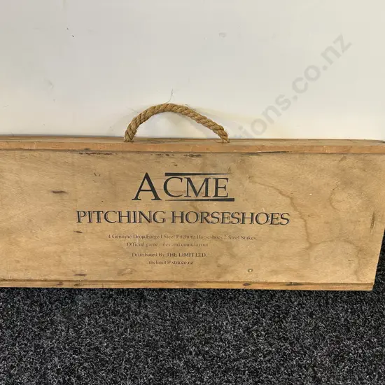 Vintage ACME Pitching Horse Shoes Game 