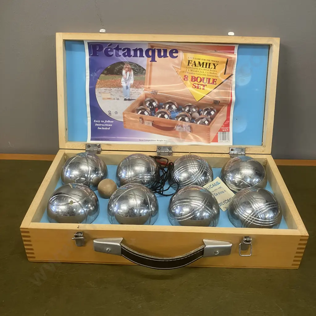 Petanque 8 Boule Set In Wooden Carrycase Image 1++