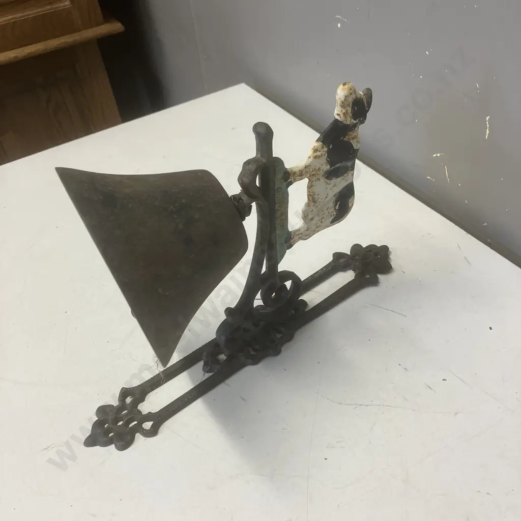 Cast Iron Bell With Painted Cow & Wall Bracket. 32 x 21cm Image 1++