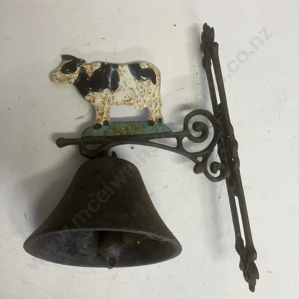 Cast Iron Bell With Painted Cow & Wall Bracket. 32 x 21cm Image 1++