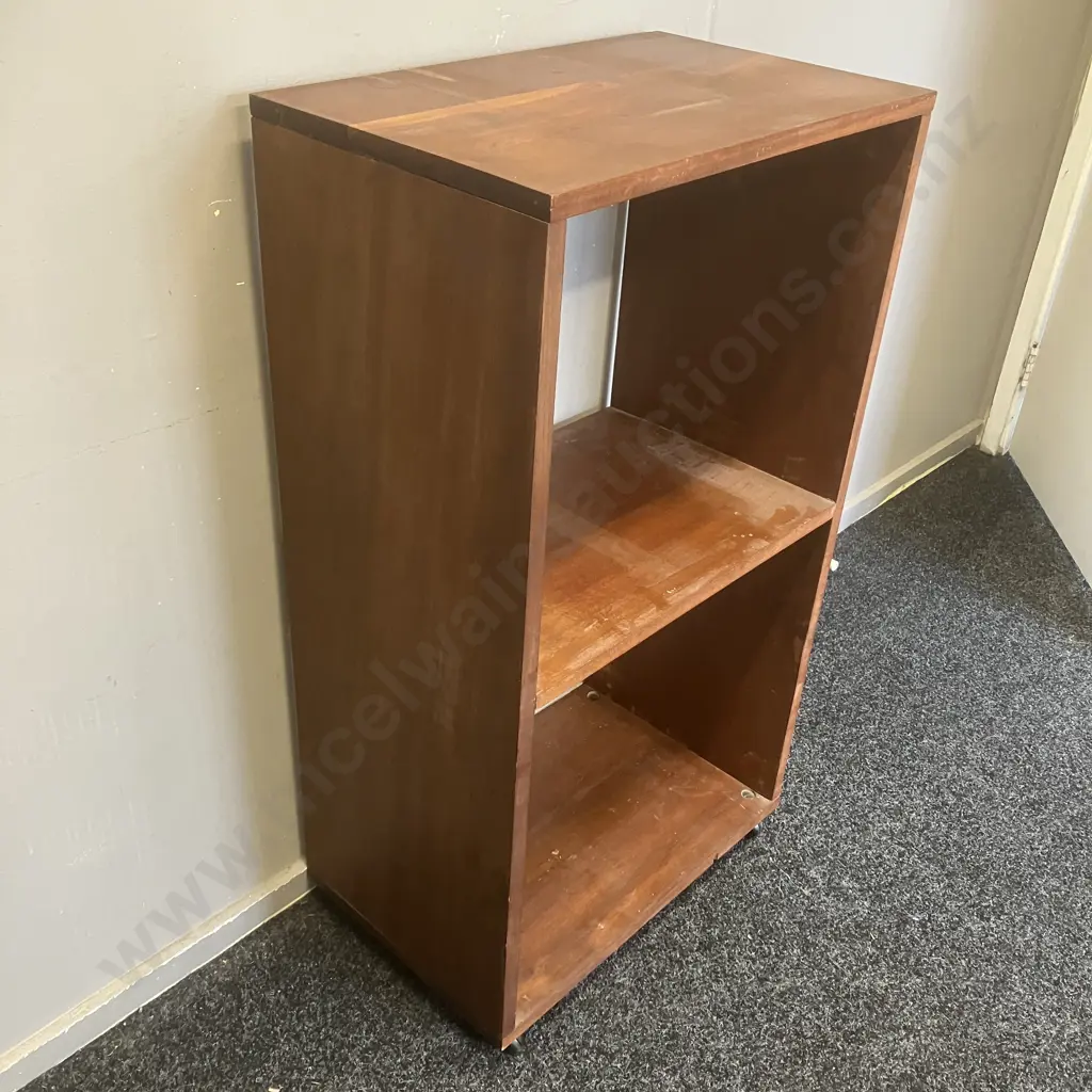 Oak Entertainment Stand. H99 W54 D34cm, Mobile Image 1++