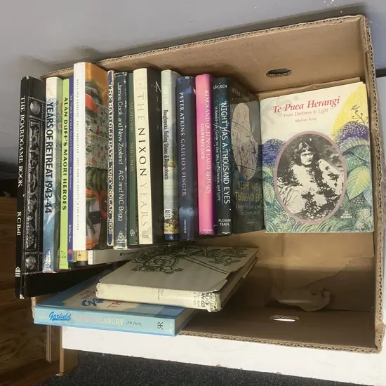 Box lot Books