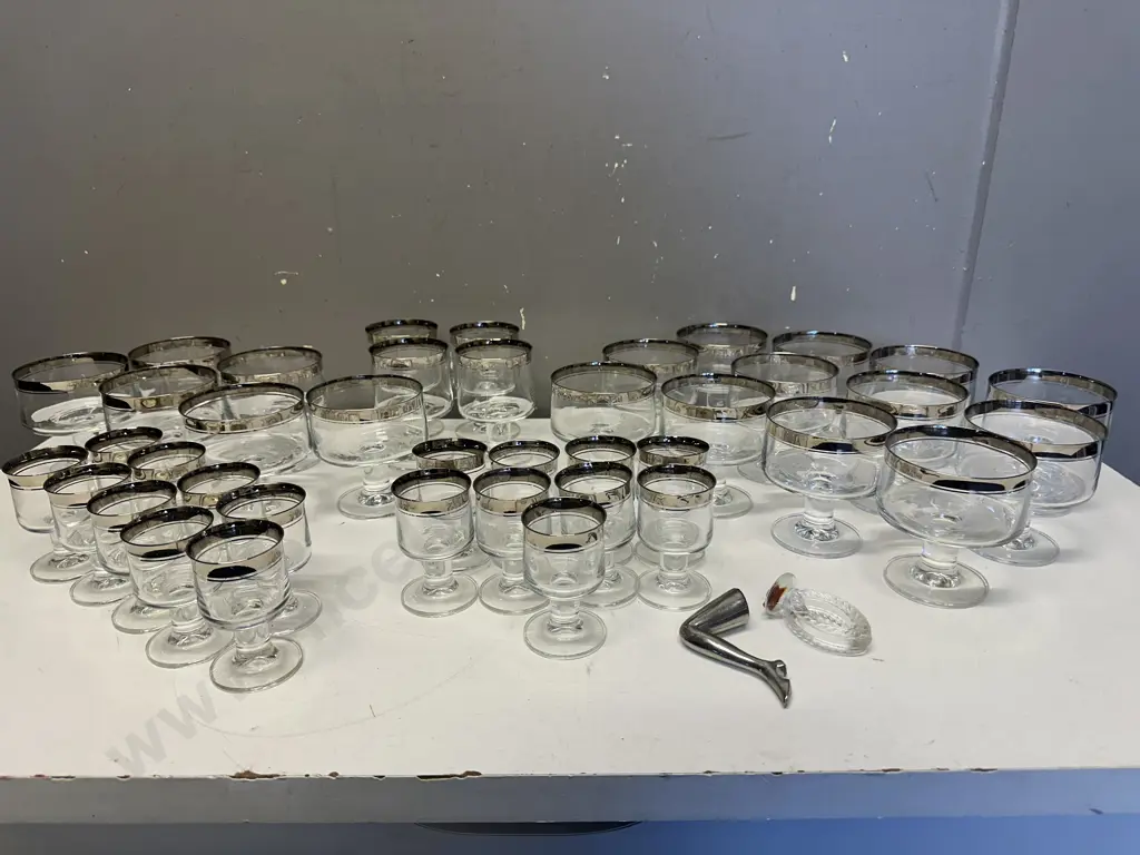 Selection of Vintage Silver Rimmed Glasses Including Sundae Dishes, Wine Etc Image 1++