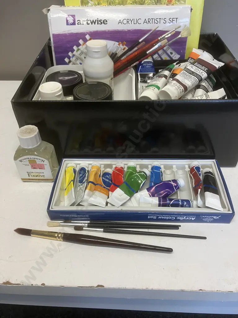 Assorted Art Supplies - Acrylic Image 1++