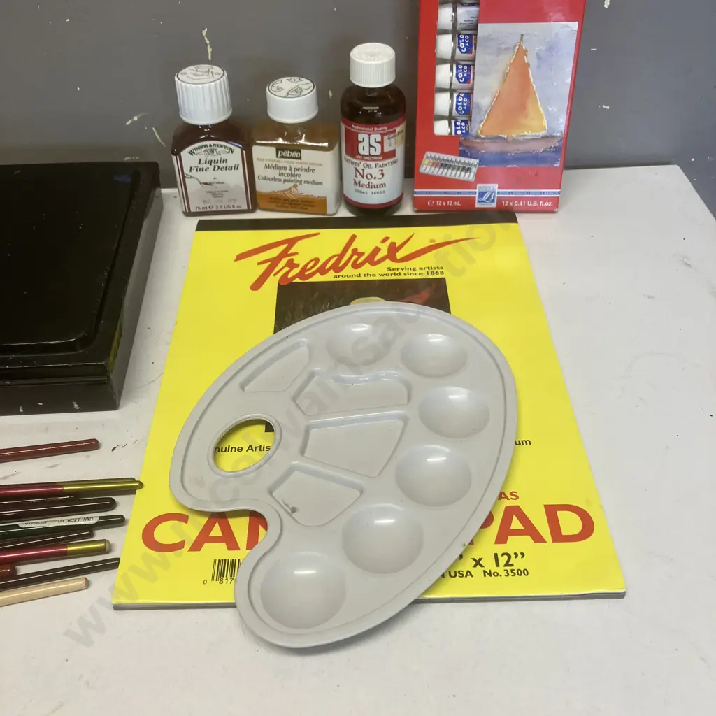 Assorted Art Supplies - Oils Includes Vintage Metal Artists Tin, & Watercolour Paints In Box Image 1++