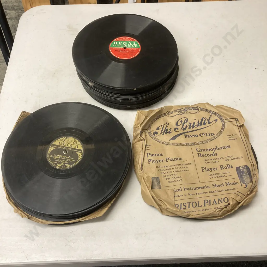 Box Lot Gramophone Records Image 1++