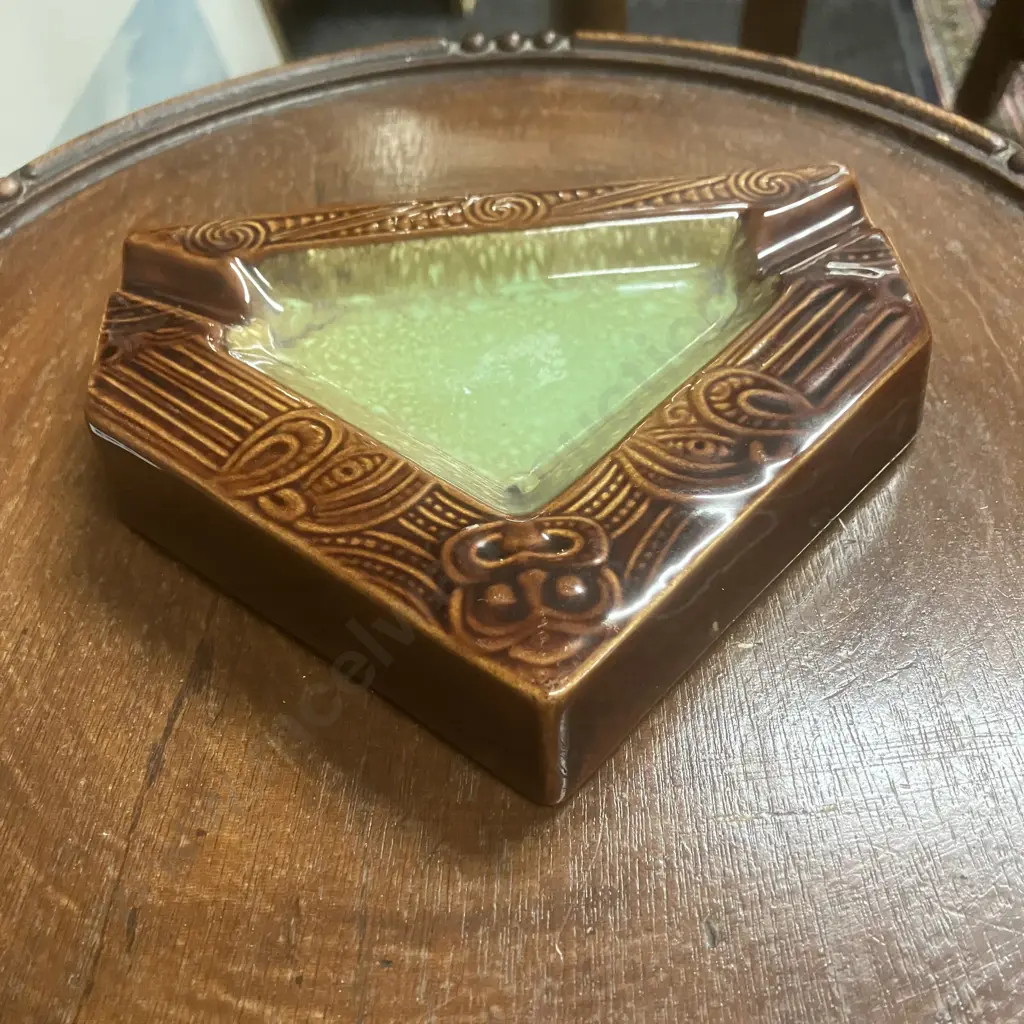 Crown Lynn Wharetana Ware Whare  Ashtray Impressed Shape Number 1015 To Reverse Image 1++