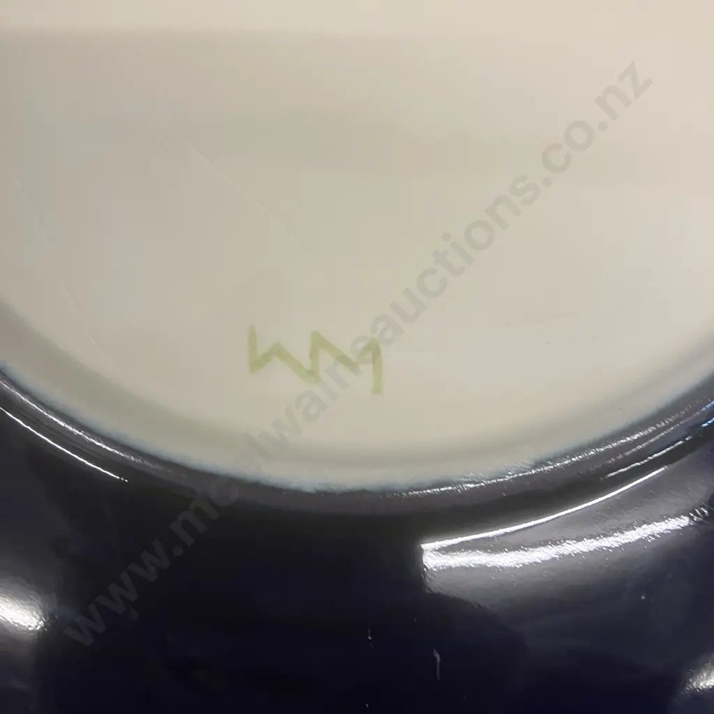 Moorcroft Pottery Anemone Pattern Signed 34/94 Large Charger Plate In Original Box. Dia 26cm (As Found) Image 1++