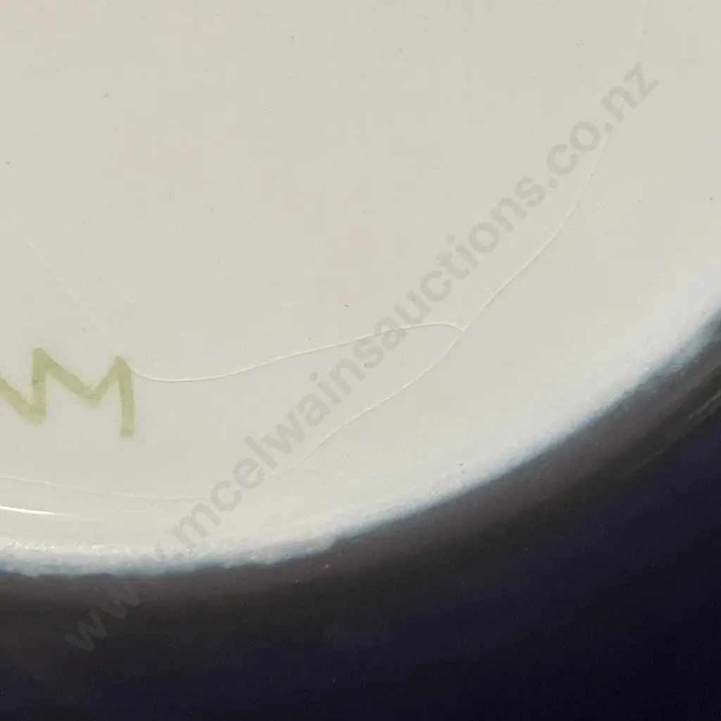 Moorcroft Pottery Anemone Pattern Signed 34/94 Large Charger Plate In Original Box. Dia 26cm (As Found) Image 1++