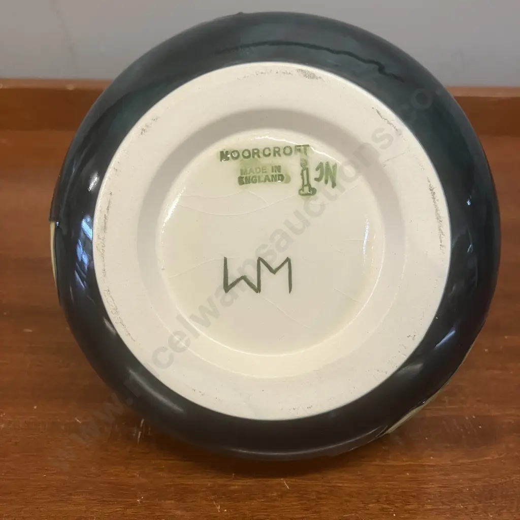 Moorcroft Pottery Wine Magnolia Pattern Squat Vase. 10.5cm Image 1++