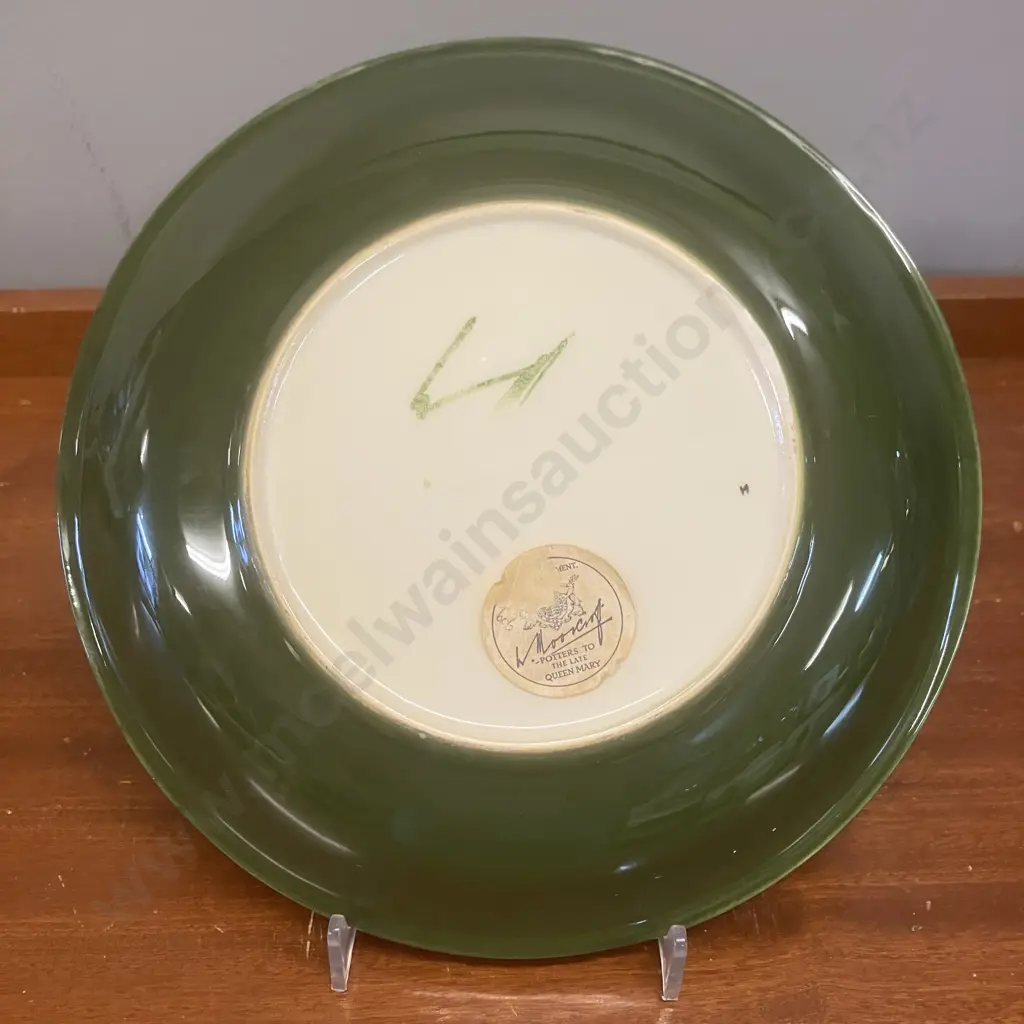 Moorcroft Pottery Hibiscus Pattern Plate With Queen Mary Label. Dia 21.5cm Image 1++