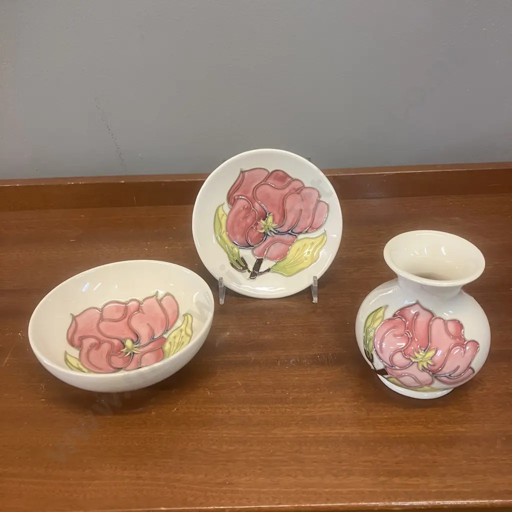 Moorcroft Magnolia Pattern Bud Vase & 12cm Bowl & Pin Dish (Bud Vase Signed by John Moorcroft) Image 1++