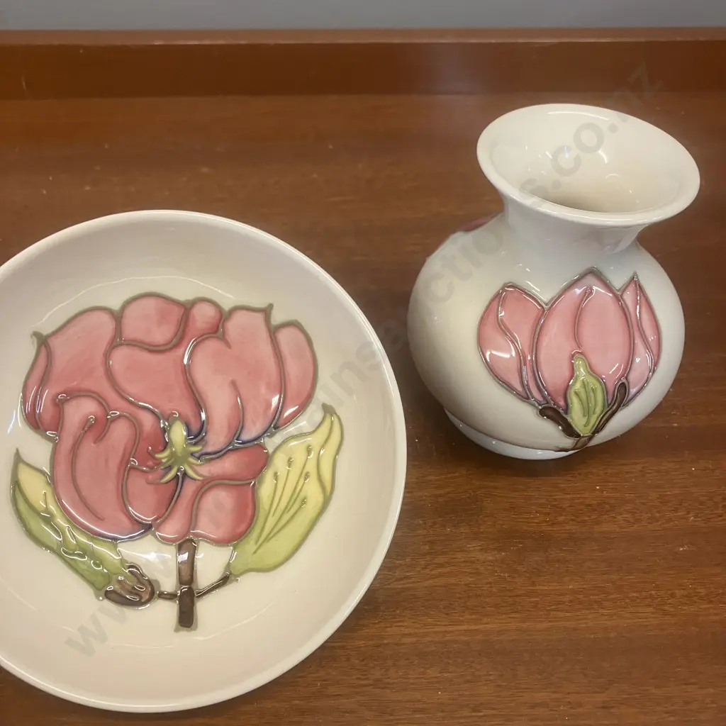 Moorcroft Magnolia Pattern Bud Vase & 12cm Bowl & Pin Dish (Bud Vase Signed by John Moorcroft) Image 1++