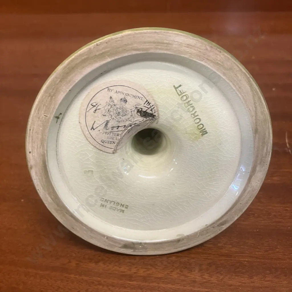 Moorcroft Pottery Hibiscus Pattern Squat Candlestick With Queen Mary Label. 8.5cm Image 1++