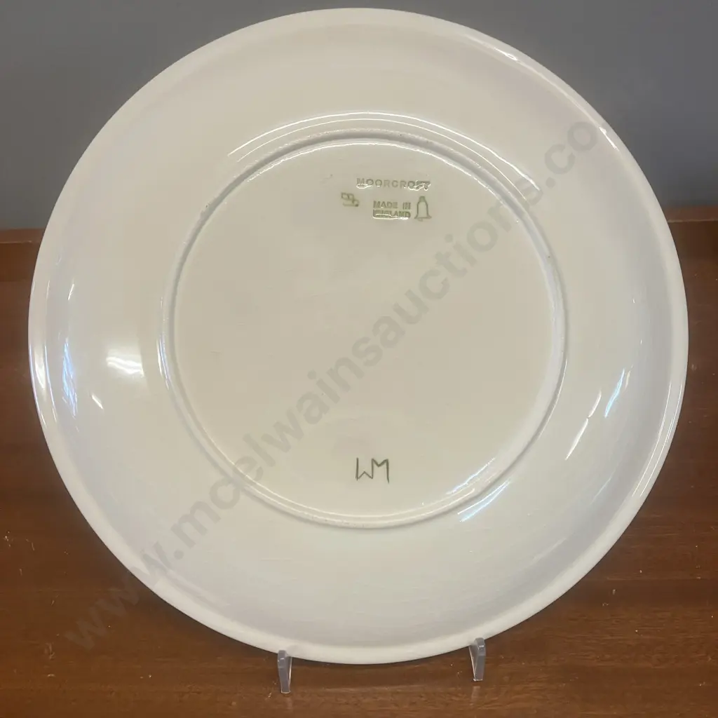 Moorcroft Pottery Magnolia Plate. Dia 26cm Image 1++