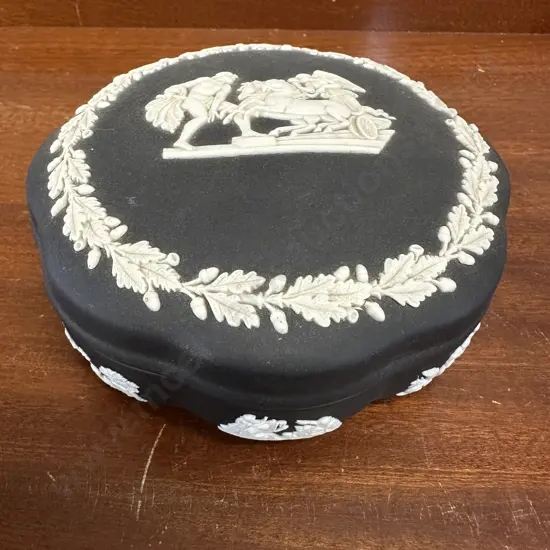Wedgwood Black Jasperware Lidded Trinket Dish Dia13cm.