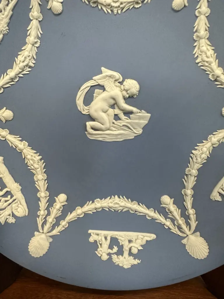 Wedgwood Blue & White Jasperware Cupid Decorative Plate Dia23cm. Image 1++