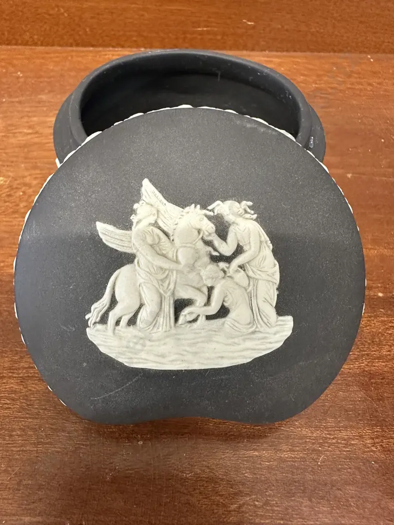 Wedgwood Black Jasperware Kidney Shaped Trinket Dish  Image 1++