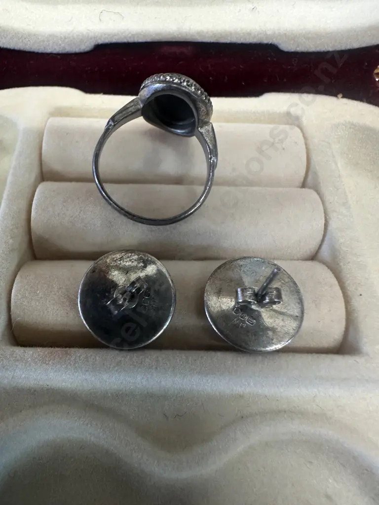 Vintage Wedgwood Unique Sterling Silver Ring Black Jasperware With Pair Of Stamped Earrings Image 1++