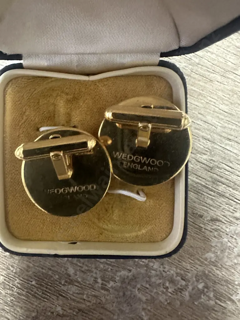 Vintage Wedgwood Cufflinks Black Jasperware Gold Plated 5 Microns Image 1++