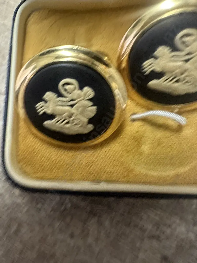 Vintage Wedgwood Cufflinks Black Jasperware Gold Plated 5 Microns Image 1++