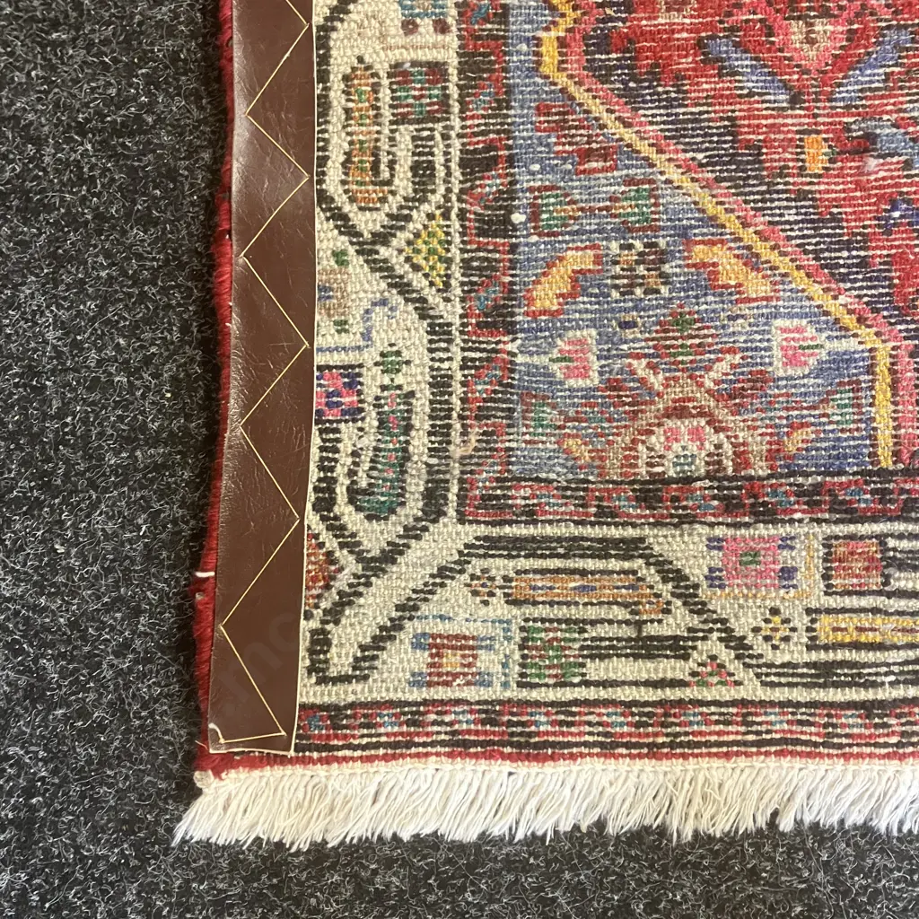 Persian Floor Rug (Tasselled One End) 150 x 103cm Image 1++