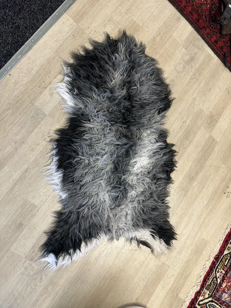Faux Grey/Black & White Floor Rug Image 1++