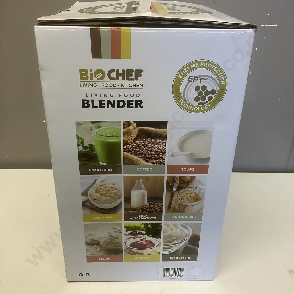 BioChef Living Food Blender White In Box With Manual & Recipe Book Image 1++