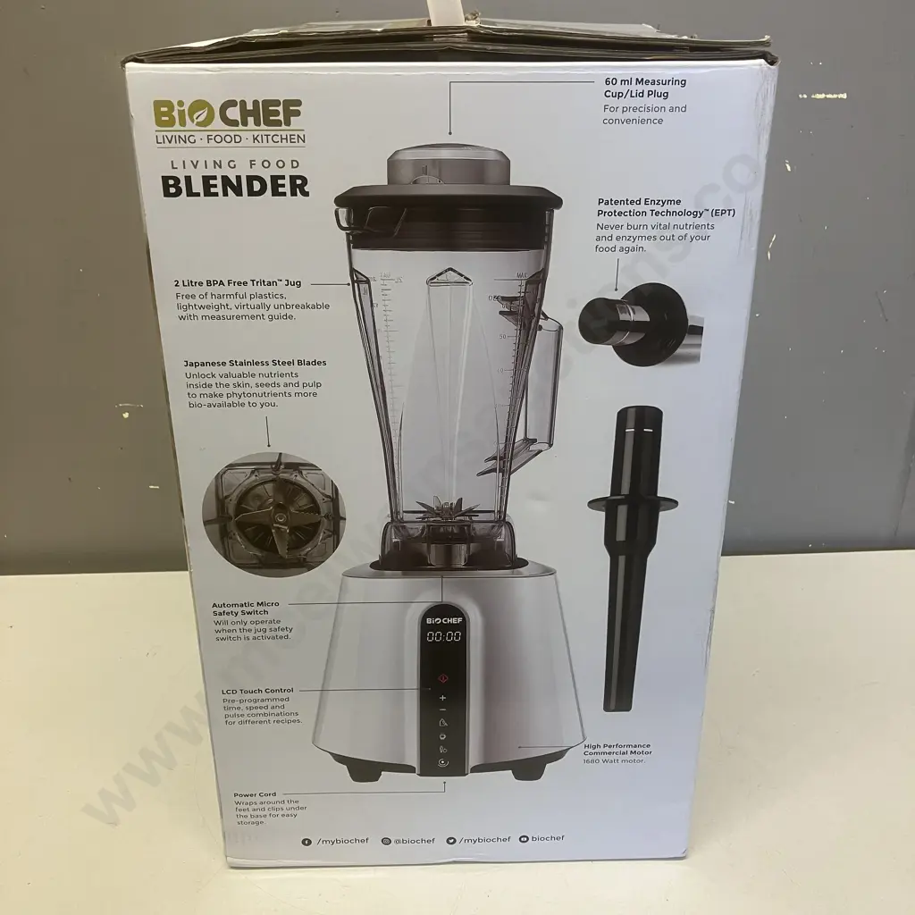 BioChef Living Food Blender White In Box With Manual & Recipe Book Image 1++