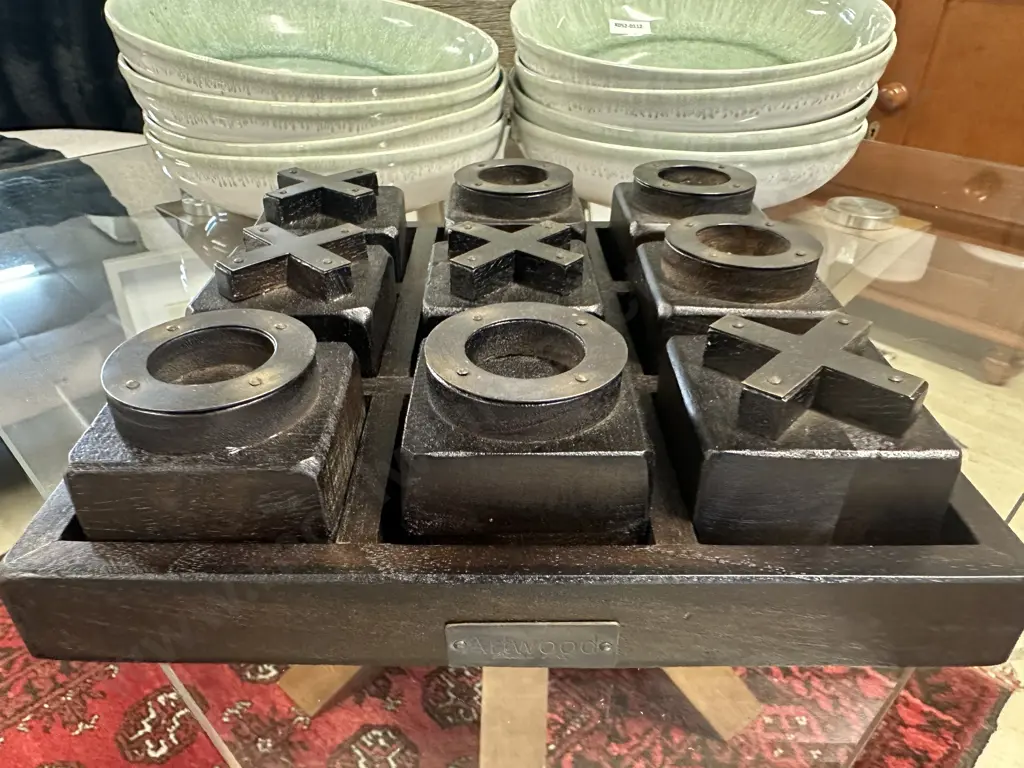 Artwood Noughts & Crosses Game 24x24cm Image 1++