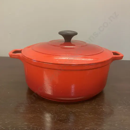 Red French Made Chasseur 22cm Enamelled Cast Iron Round Casserole Dish With Lid