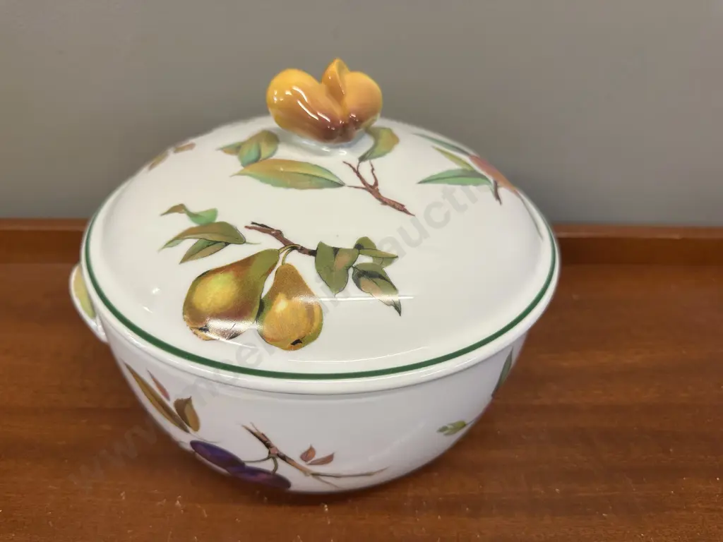 Royal Worcester Evesham Vale Oven To Table Lidded Casserole Dish Image 1++
