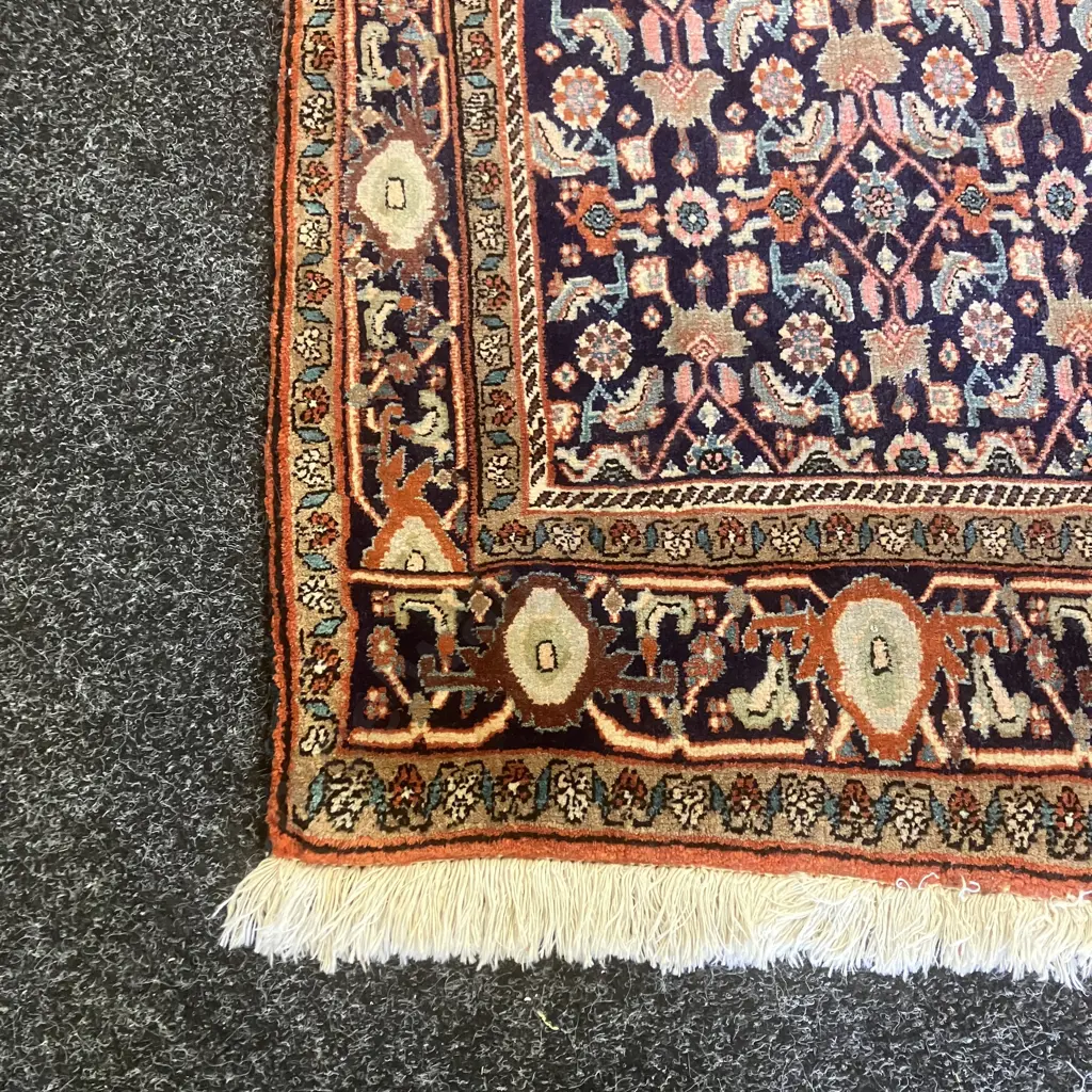 Persian Rug - Reds, Blacks & Blues 178 x 118cm Image 1++