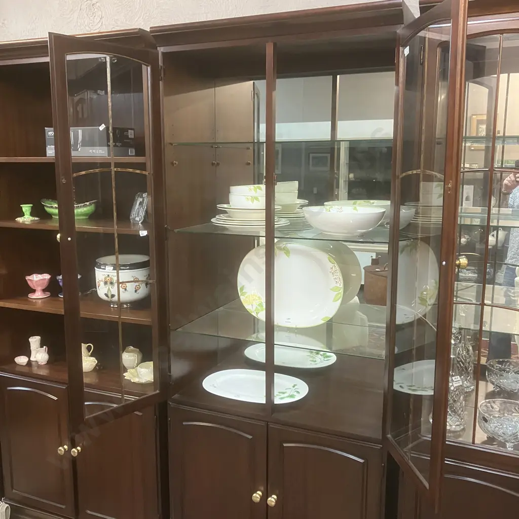Mahogany 4 Door Display Cabinet With Astragal Doors. Mirror Backed, Adjustable Glass Shelves. H200 W81 D42cm Image 1++